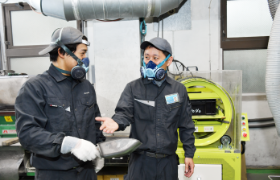 8 働きがいも経済成長も