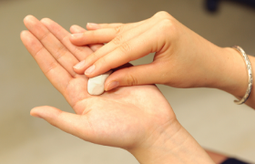 アートクレイシルバーの製造・普及